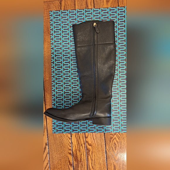 Tory Burch Boot - Picture 4 of 11